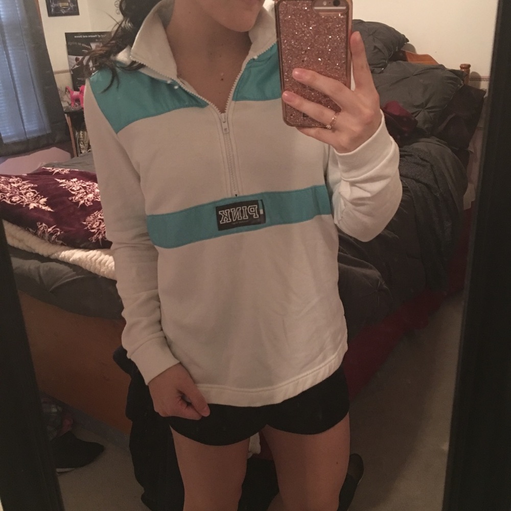 PINK Victoria’s Secret sweatshirt/windbreaker 💕